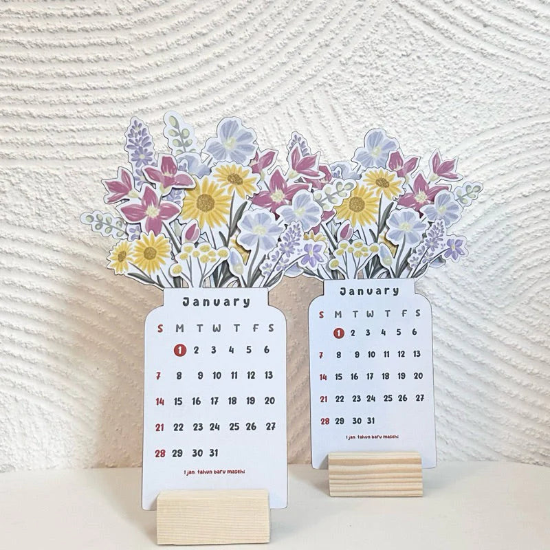 2024 Bloomy Flowers Desk Calendar - elehancea