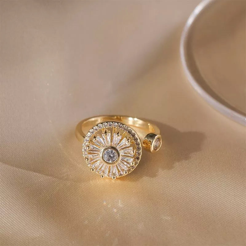 Crystal Anxiety Relief Spinning Ring - elehancea