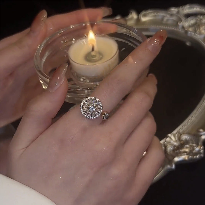 Crystal Anxiety Relief Spinning Ring - elehancea