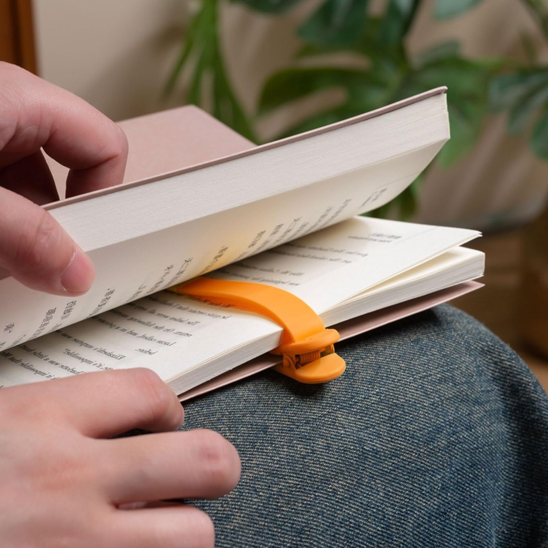🌲Christmas Sales 49% OFF-Strong Adsorption Ready To Read Silicone Bookmarks