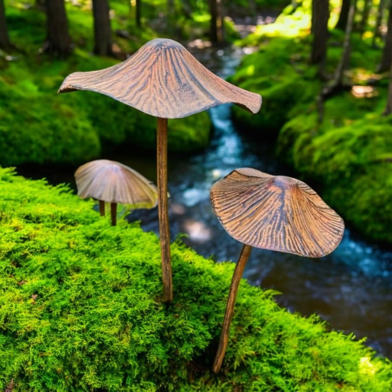 Brown Metal Mushroom Garden Decor