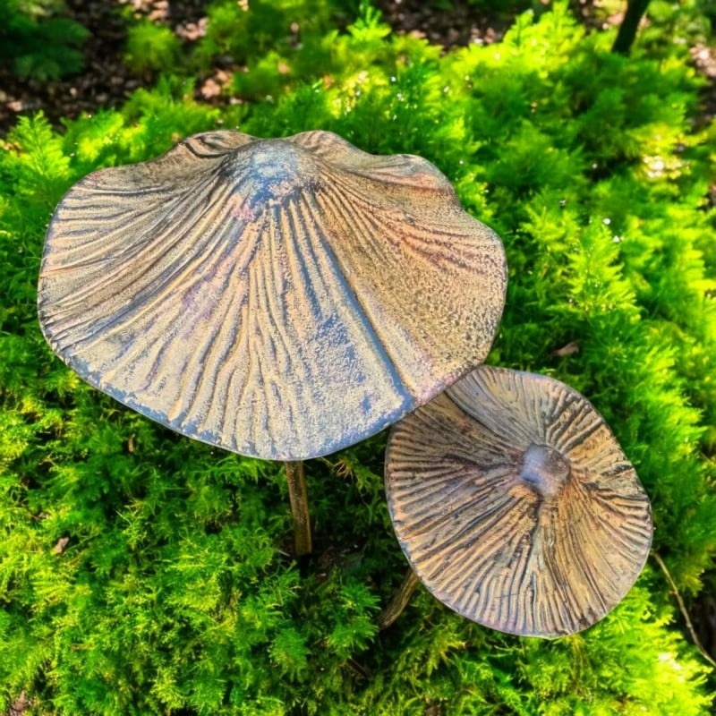 Brown Metal Mushroom Garden Decor