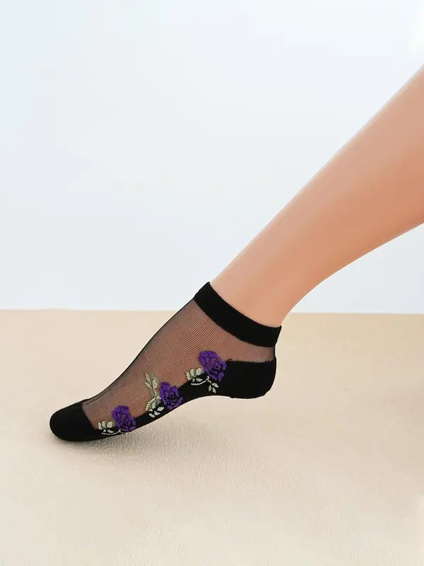 10 Pairs of Ankle-length Embroidered Floral Socks