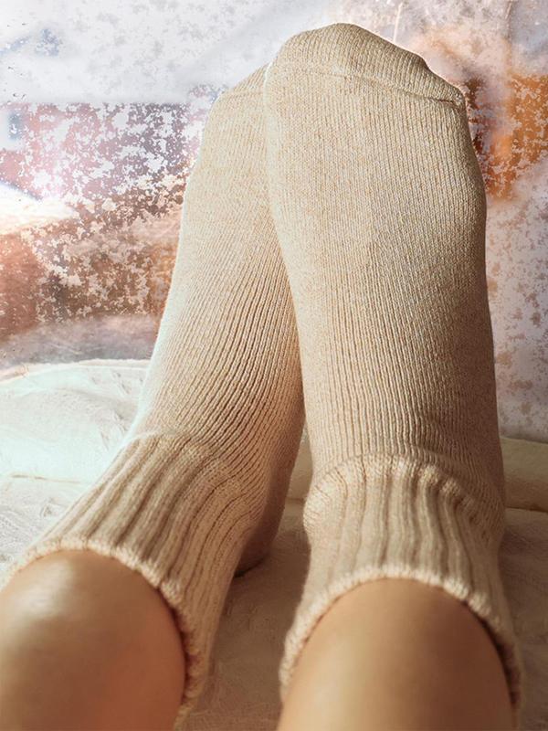 Hot Sale - Women's Solid Mid-calf Socks