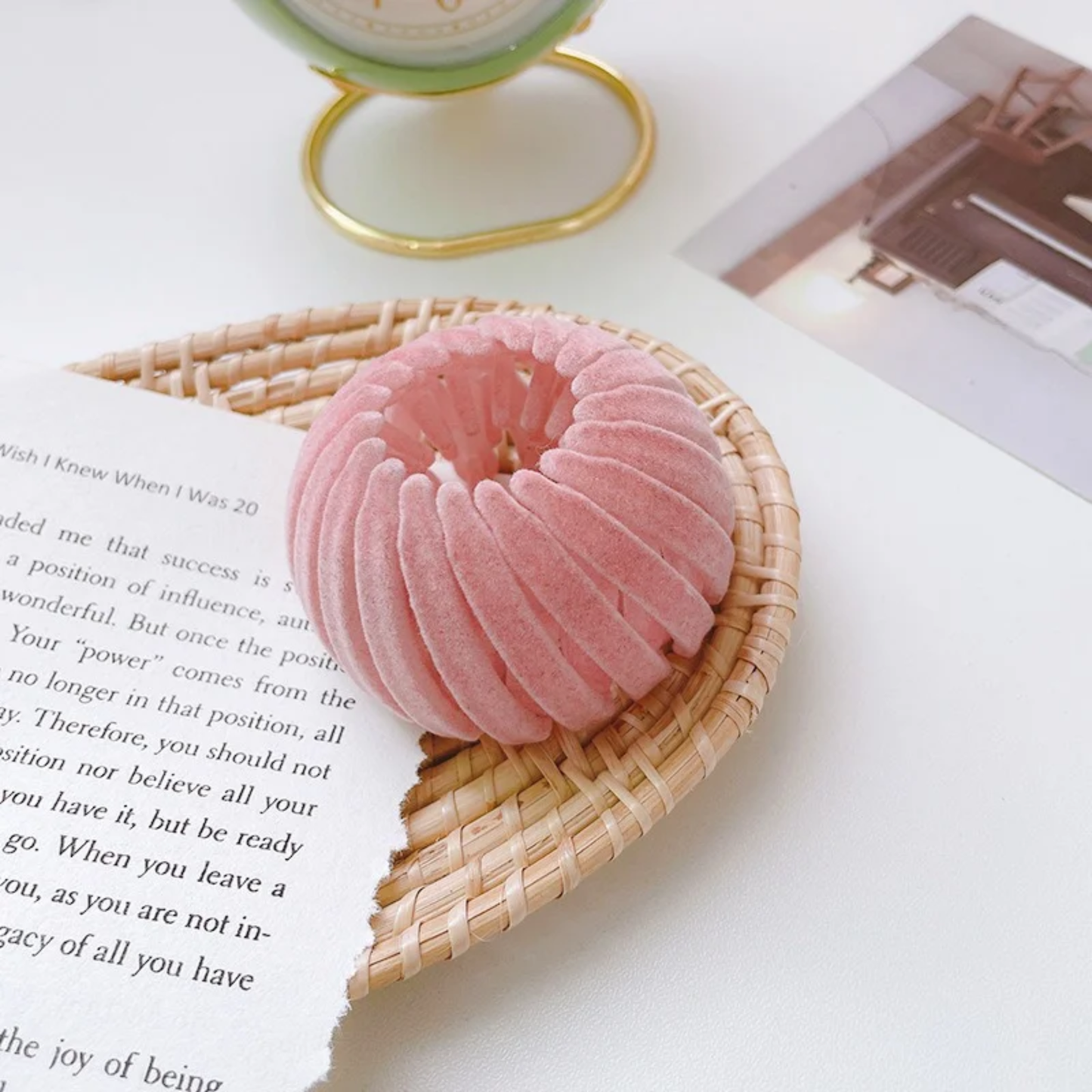 (🌲 Christmas Sale- 49% OFF) Bird Nest Magic Hair Clip