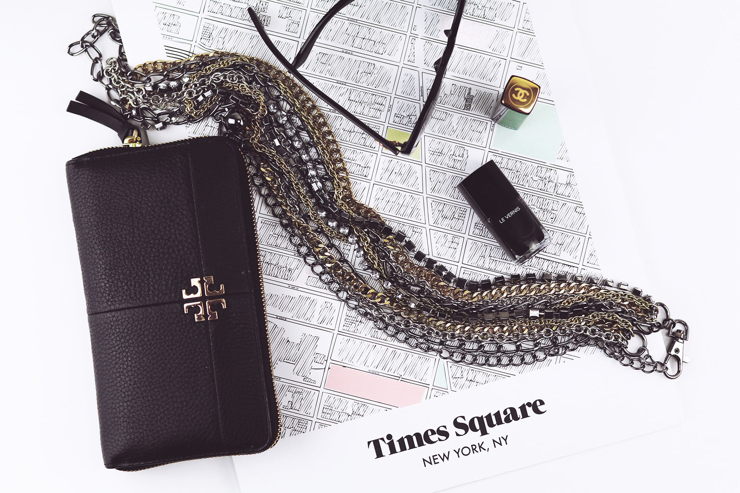 Clothes Accessory