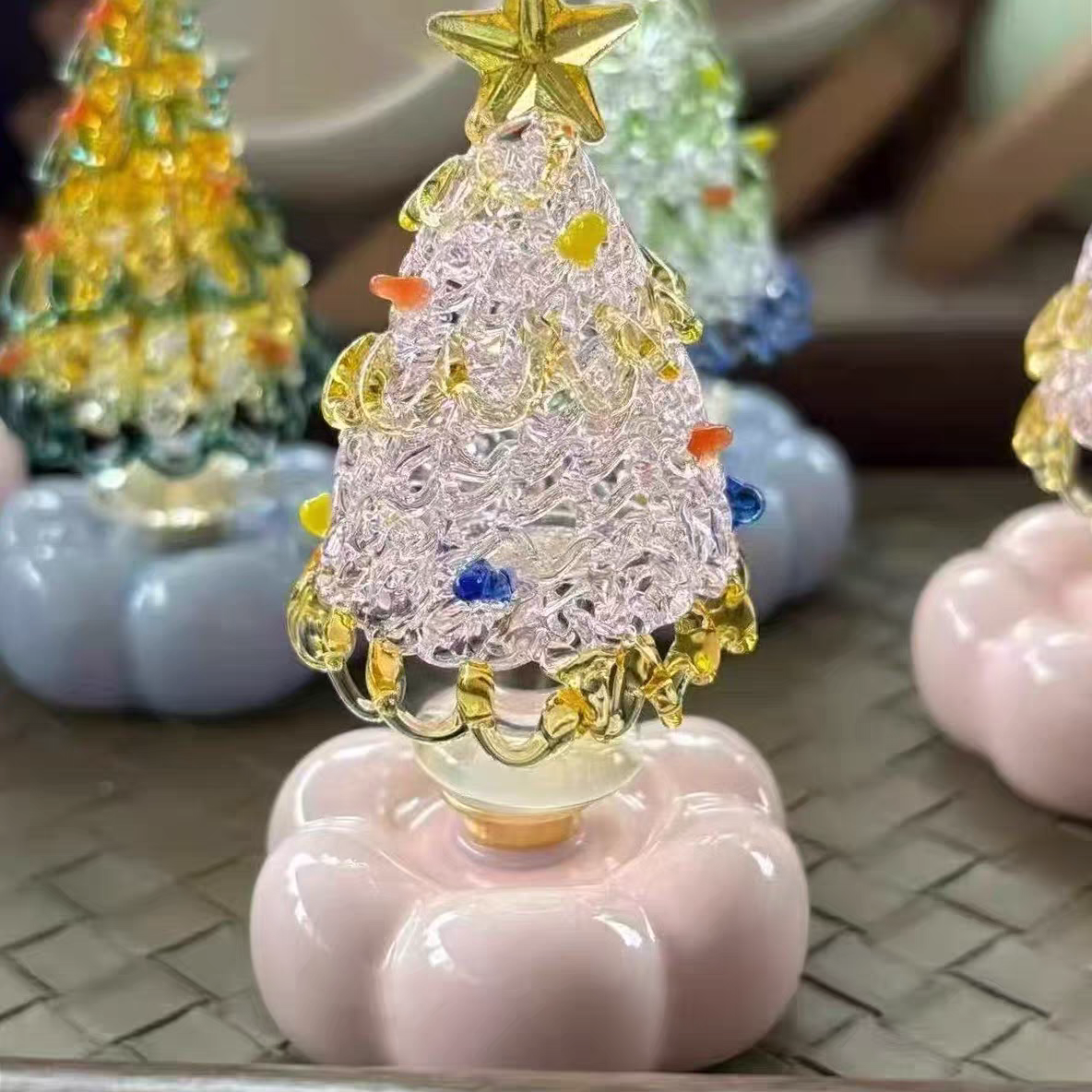 🎁Handmade Jingdezhen Glazed—Christmas Tree Decoration (Can be manually rotated)🎄✨
