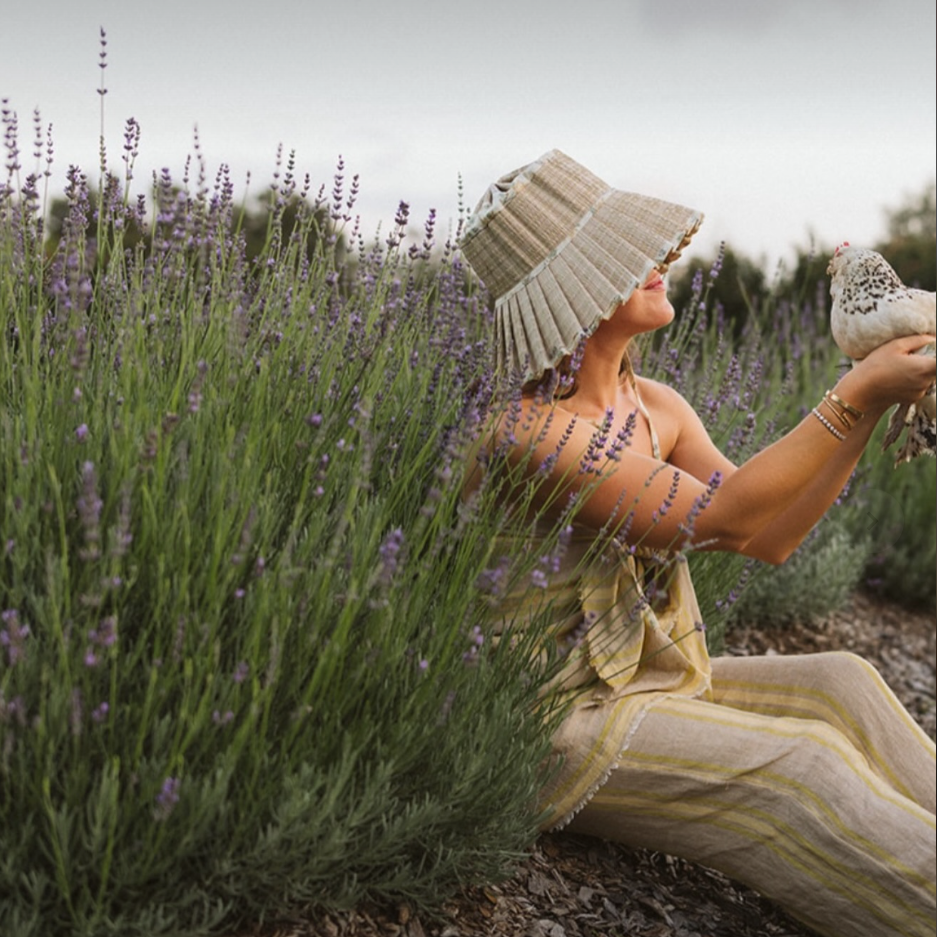 👒Portable Foldable Wide Brim Sun Protection Straw Hat