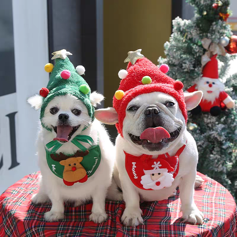 Cute Christmas-themed Warm Cat & Dog Outfits