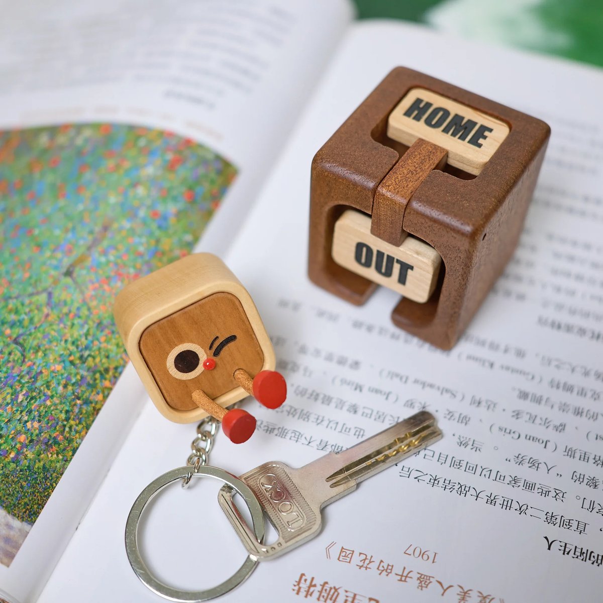 Magnetic Solid Wood Keychain❤️Hand-carved and assembled