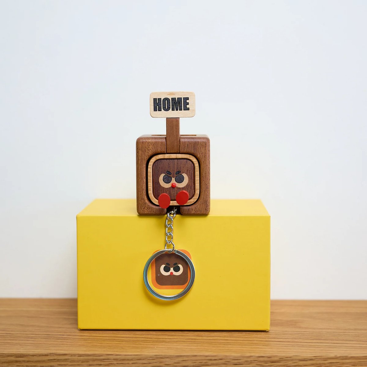 Magnetic Solid Wood Keychain❤️Hand-carved and assembled